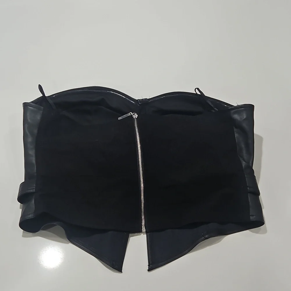 Black Faux Leather Bustier Top  Sz Xl Corset. - Picture 6 of 7
